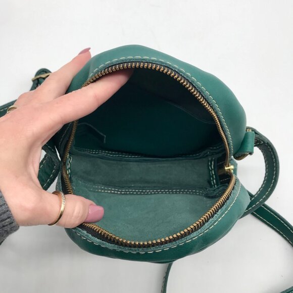 Portland Leather Goods Peacock Circle Crossbody Bag - Picture 10 of 10